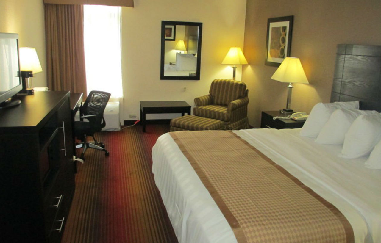 Best Western Hampton Coliseum Inn Exterior foto